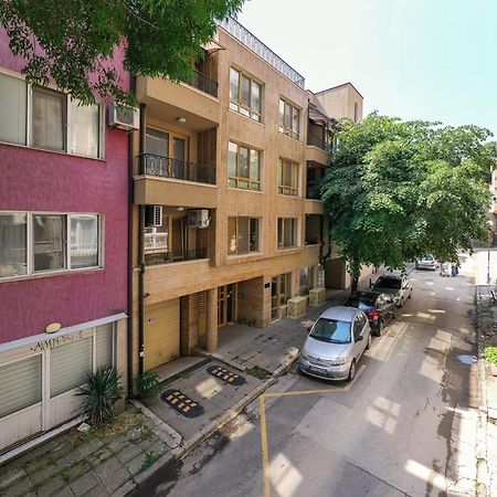 Deluxe And Central Garden Apartment Varna Dış mekan fotoğraf