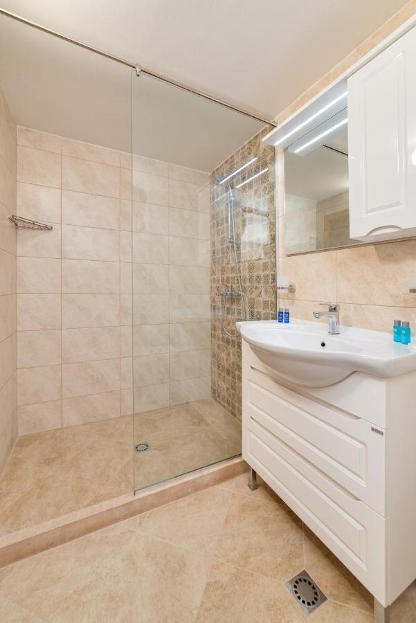 Deluxe And Central Garden Apartment Varna Dış mekan fotoğraf