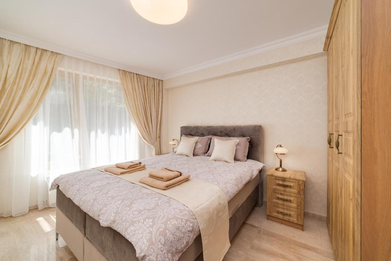 Deluxe And Central Garden Apartment Varna Dış mekan fotoğraf