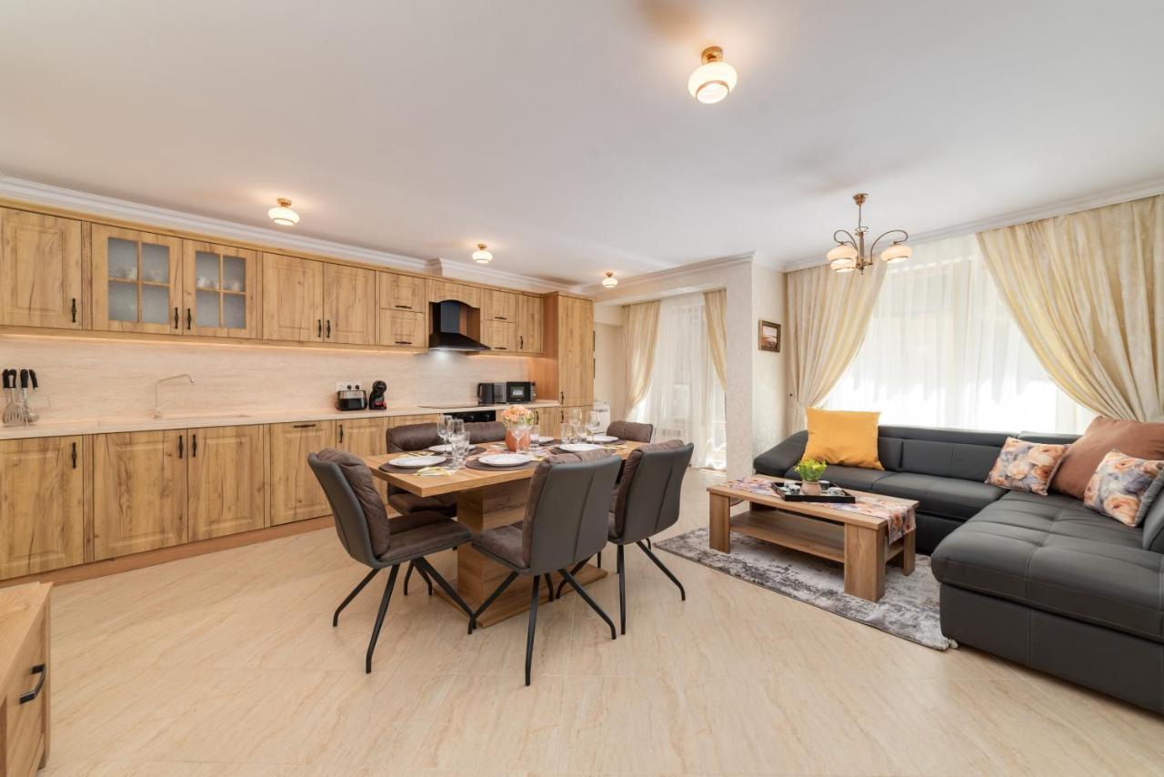 Deluxe And Central Garden Apartment Varna Dış mekan fotoğraf