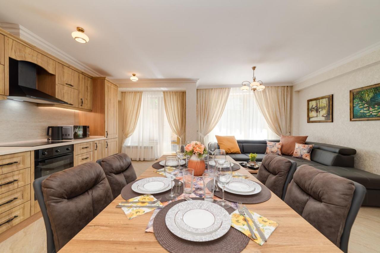 Deluxe And Central Garden Apartment Varna Dış mekan fotoğraf