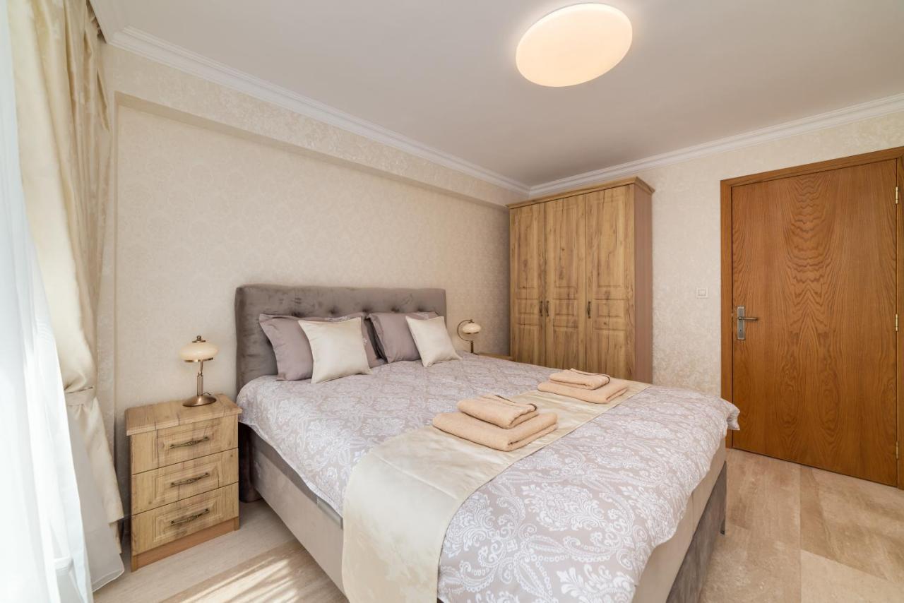 Deluxe And Central Garden Apartment Varna Dış mekan fotoğraf