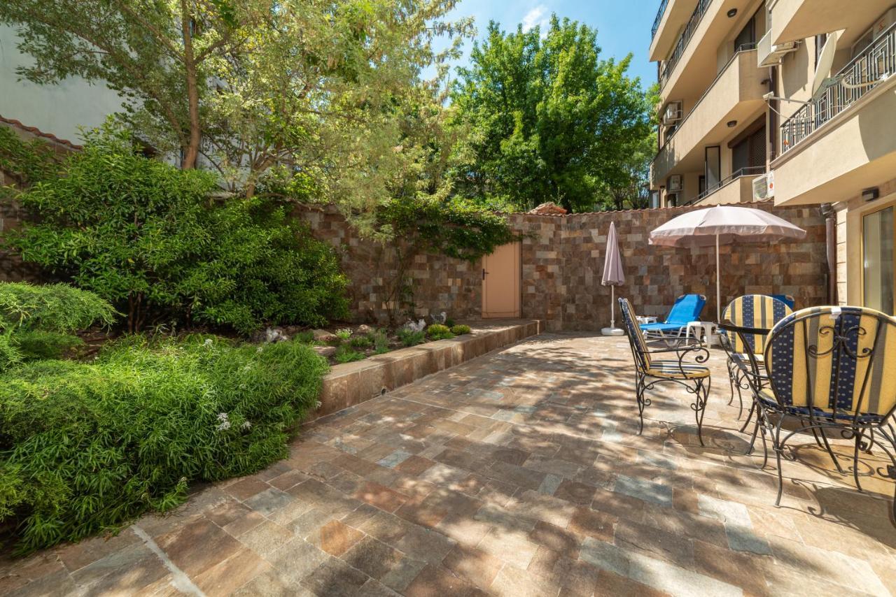 Deluxe And Central Garden Apartment Varna Dış mekan fotoğraf