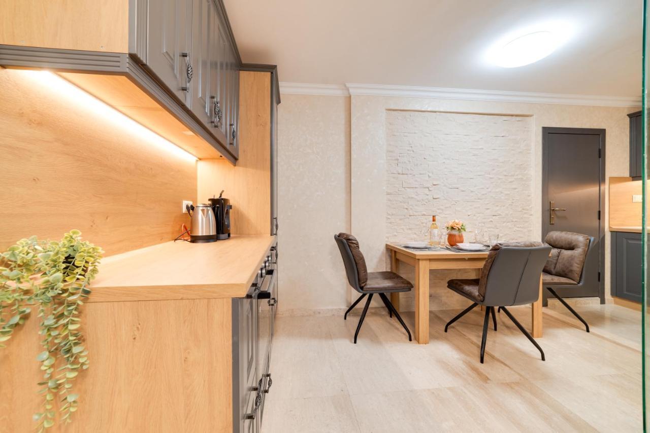 Deluxe And Central Garden Apartment Varna Dış mekan fotoğraf