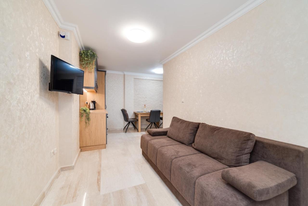 Deluxe And Central Garden Apartment Varna Dış mekan fotoğraf